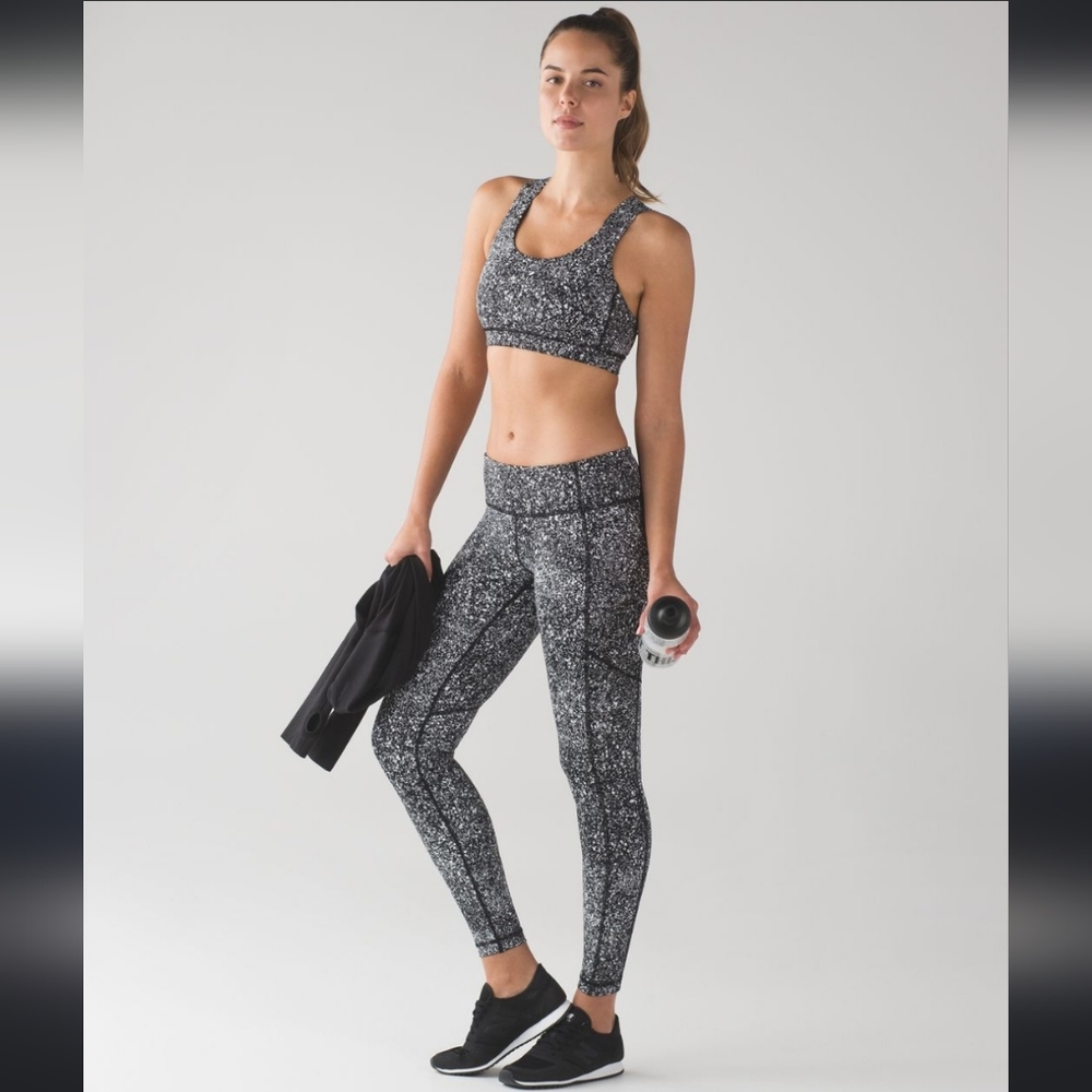 Lululemon Pavement Pusher